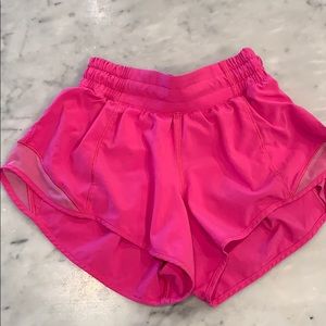 Lululemon Hotty Hot shorts